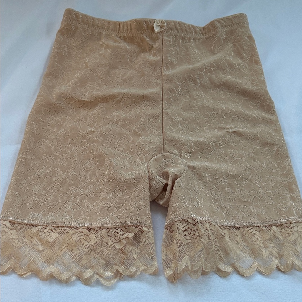 Marilyn Monroe Beige Lace Trim Shapewear Shorts nude